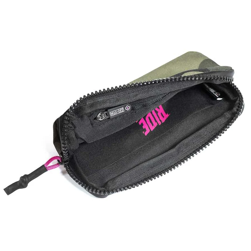 Muc-Off Essentials Case