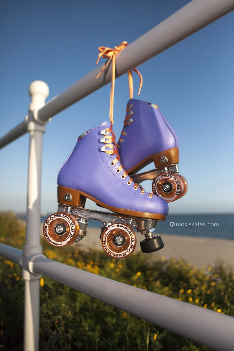 Beach Bunny Roller Skates - Periwinkle Sunset