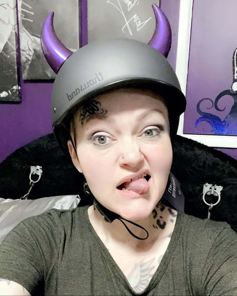 Helmet Flair MagNeatOhz: Large Purple Devil Horns for Helmet