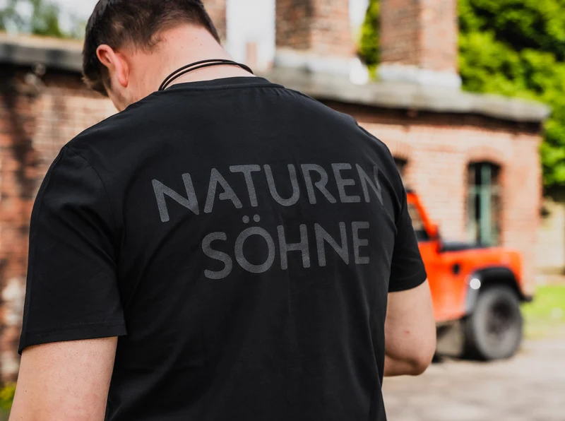 T-Shirt Schwarz XL