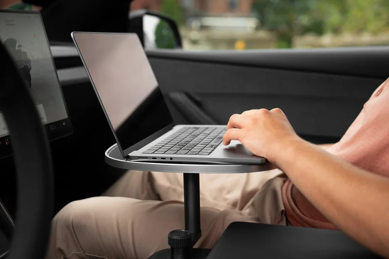 MebaHeart Car Table – Cupholder-Tisch für das Tesla Model 3/Y