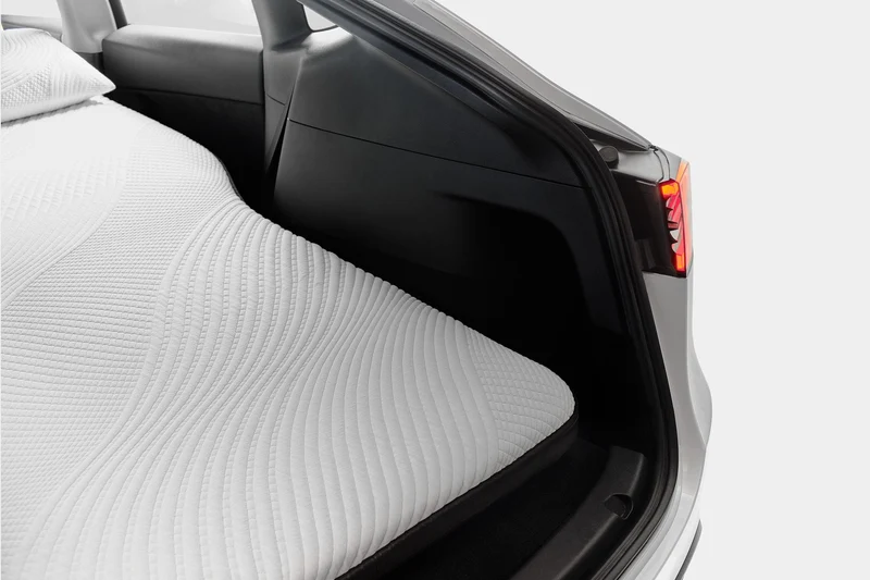 Snuuzu Camping Matratze für das Tesla Model Y