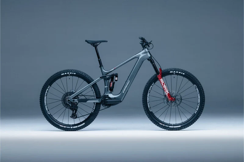 Steppenwolf Tundra 10.0