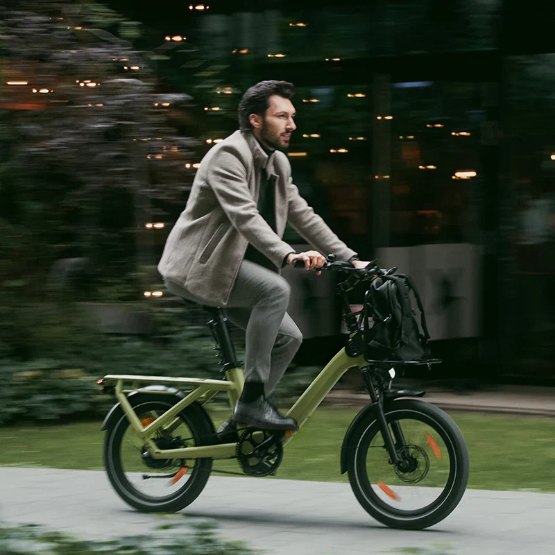 Ado Air One Pro Utility-E-Bike Vielseitig und Kompakt