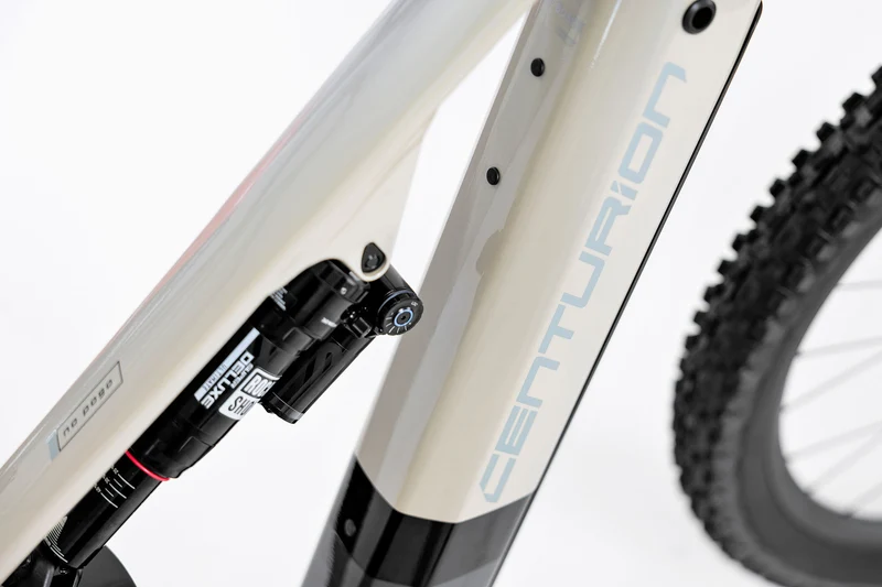 Centurion No Pogo R3000