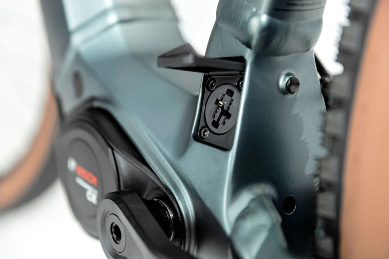 Centurion Backfire R2000 EQ schiefer matt 2025 29" 800 Wh Diamant